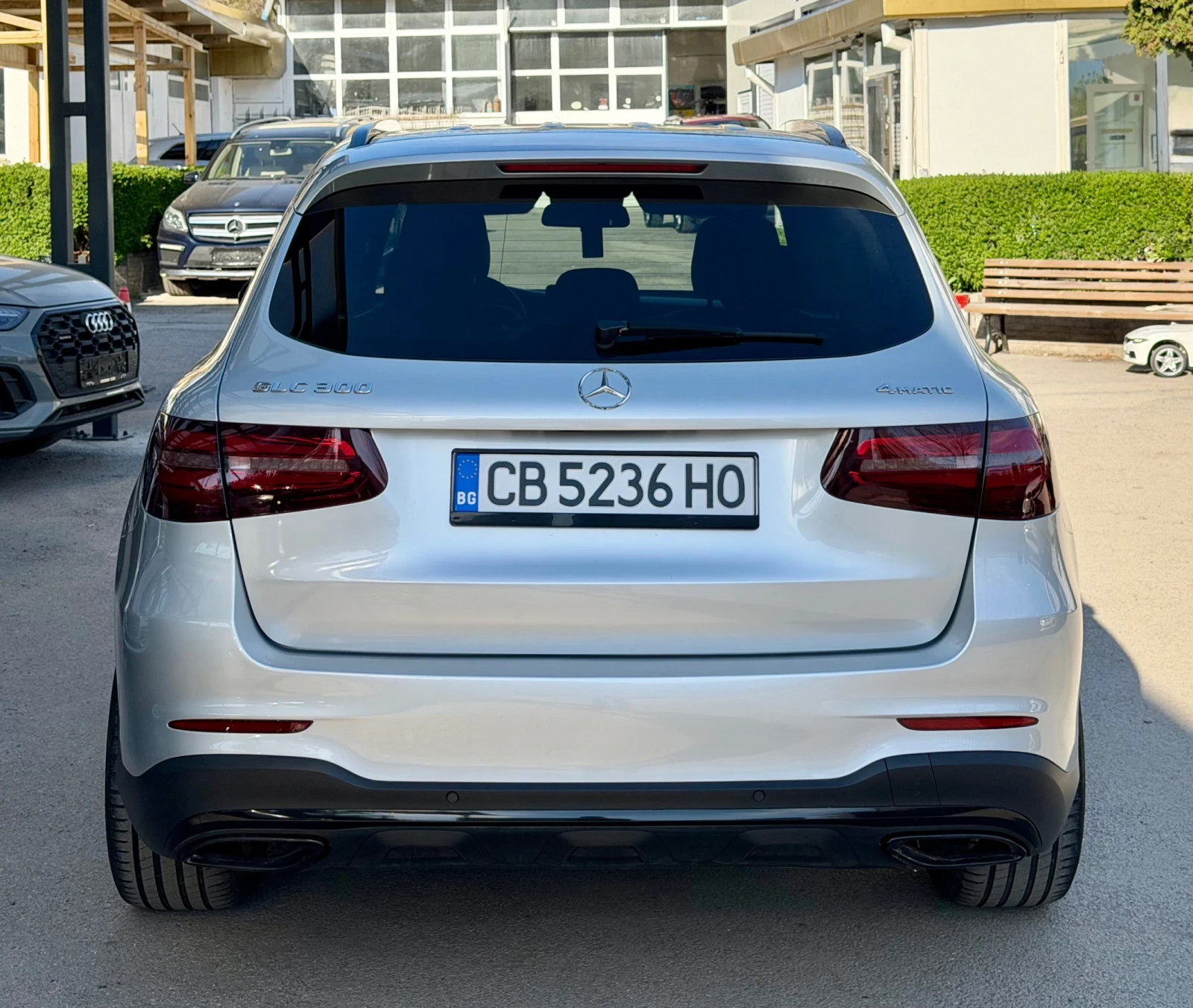 Mercedes-Benz GLC 300 AMG 4-matik, снимка 7 - Автомобили и джипове - 52171738