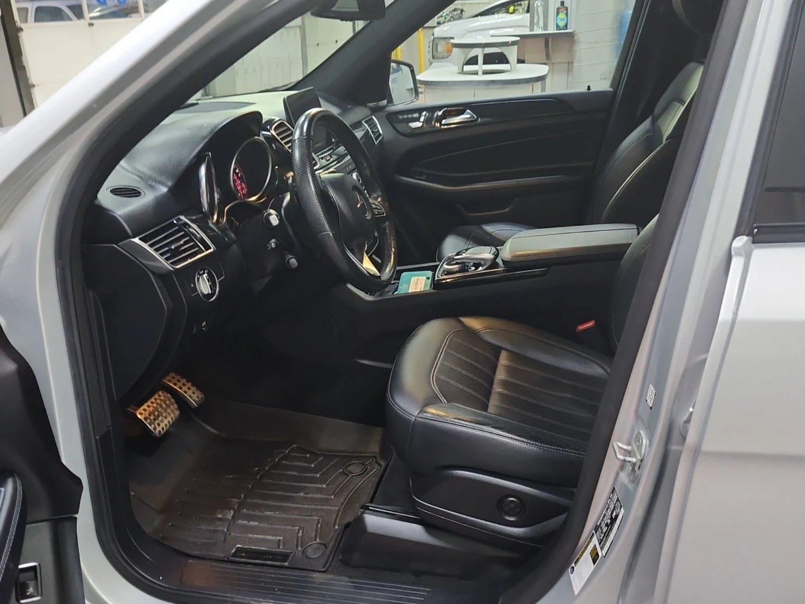 Mercedes-Benz GLE 400  * * CARFAX * * АВТО КРЕДИТ * *  - изображение 7