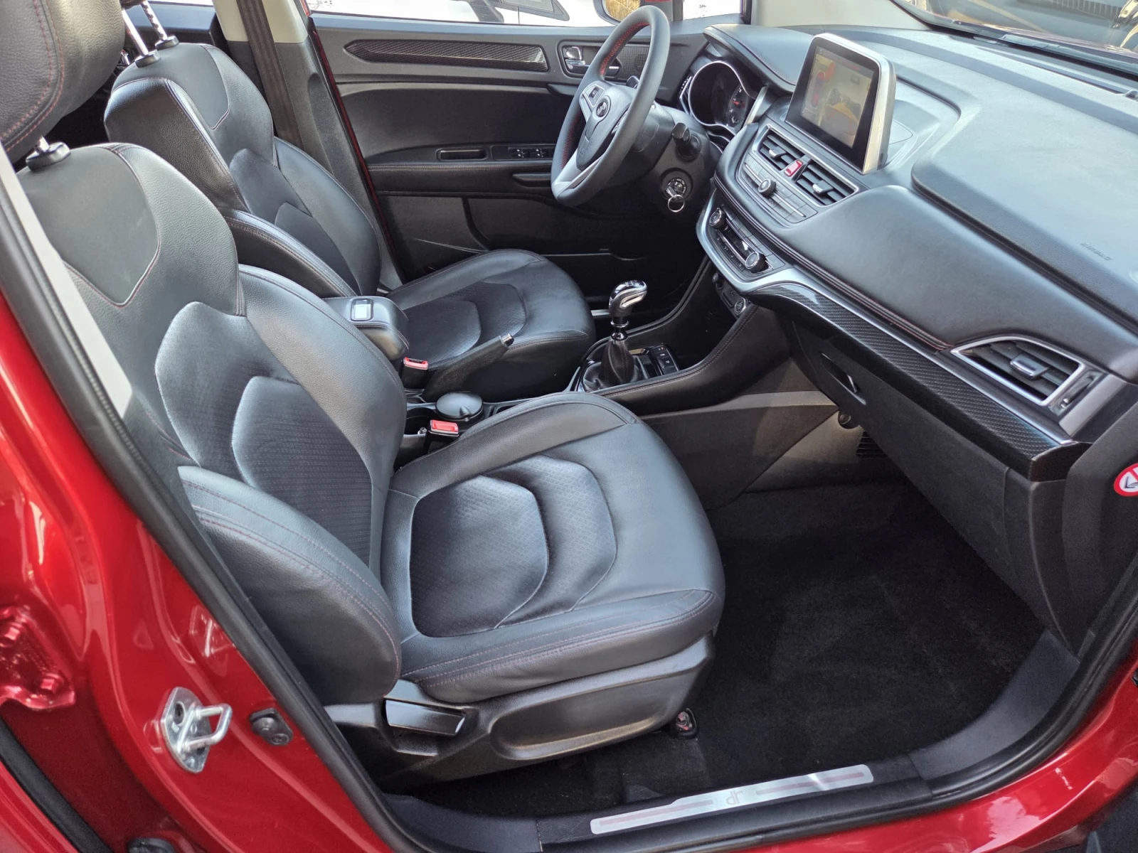 Dr DR4 1.6 GPL/360 камери/ЛИЗИНГ/, снимка 9 - Автомобили и джипове - 53818134