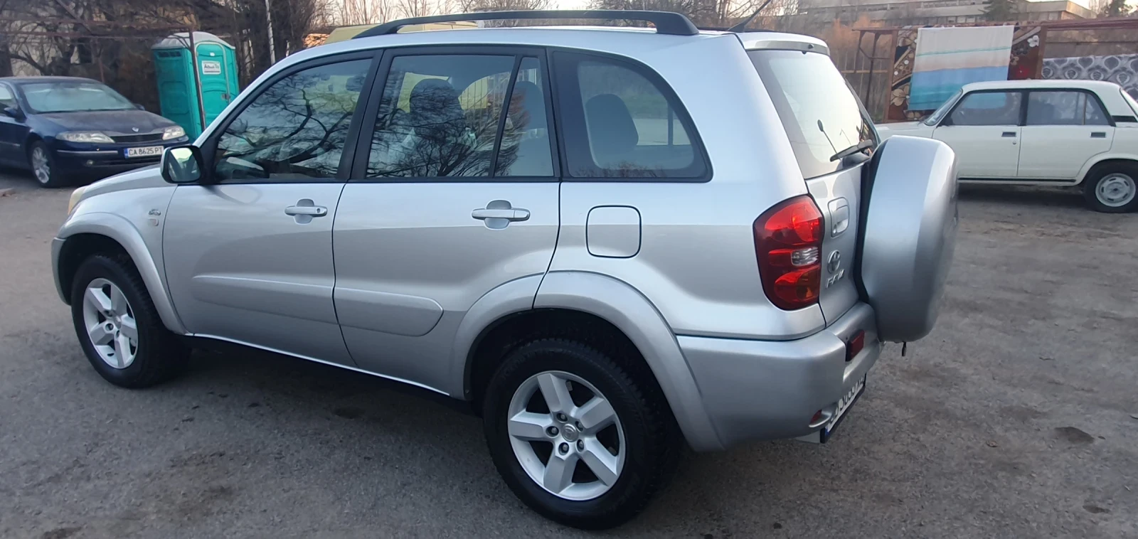 Toyota Rav4, снимка 3 - Автомобили и джипове - 53840043