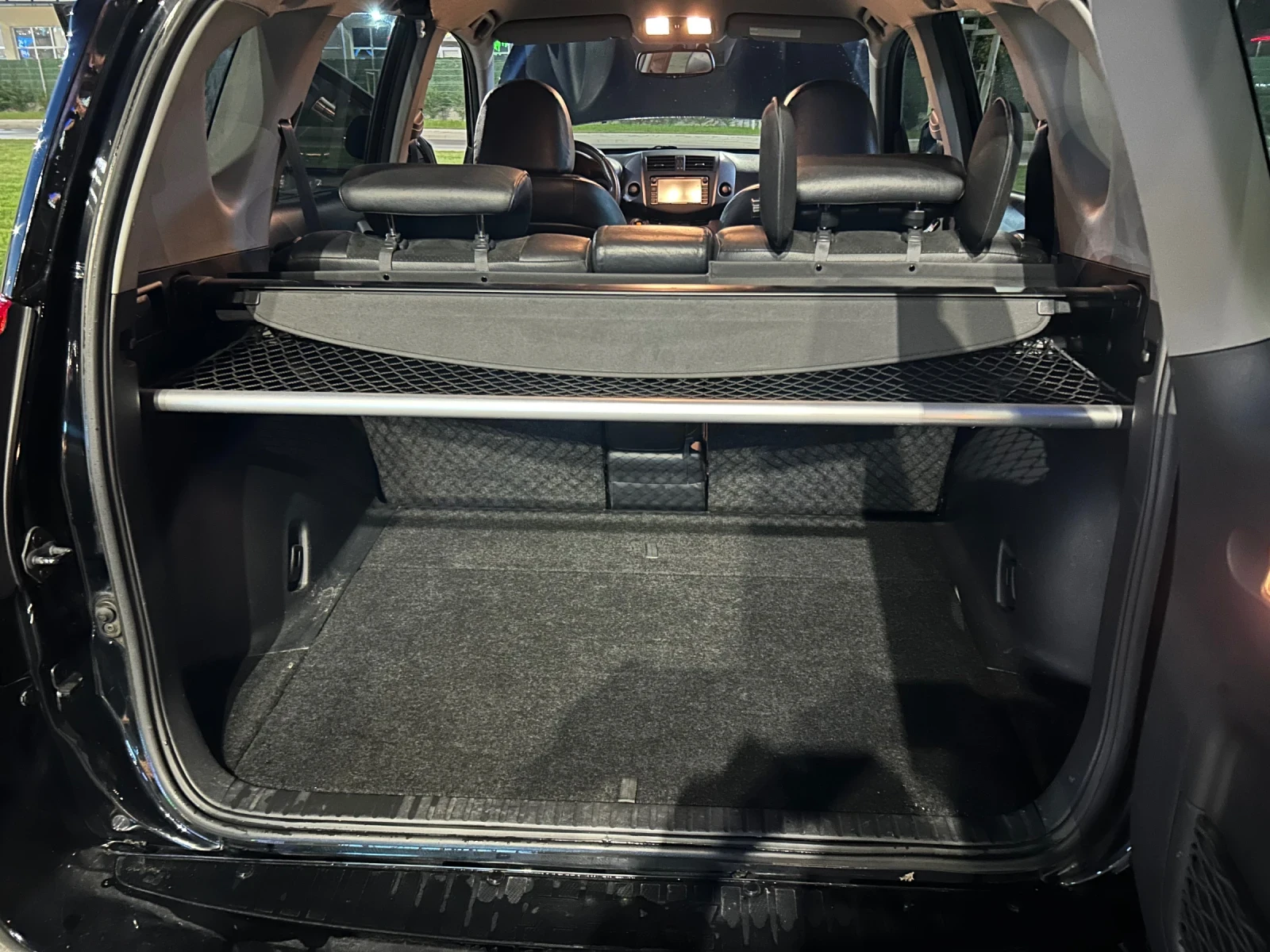Toyota Rav4 2.2D 4x4 AC, снимка 8 - Автомобили и джипове - 54435553