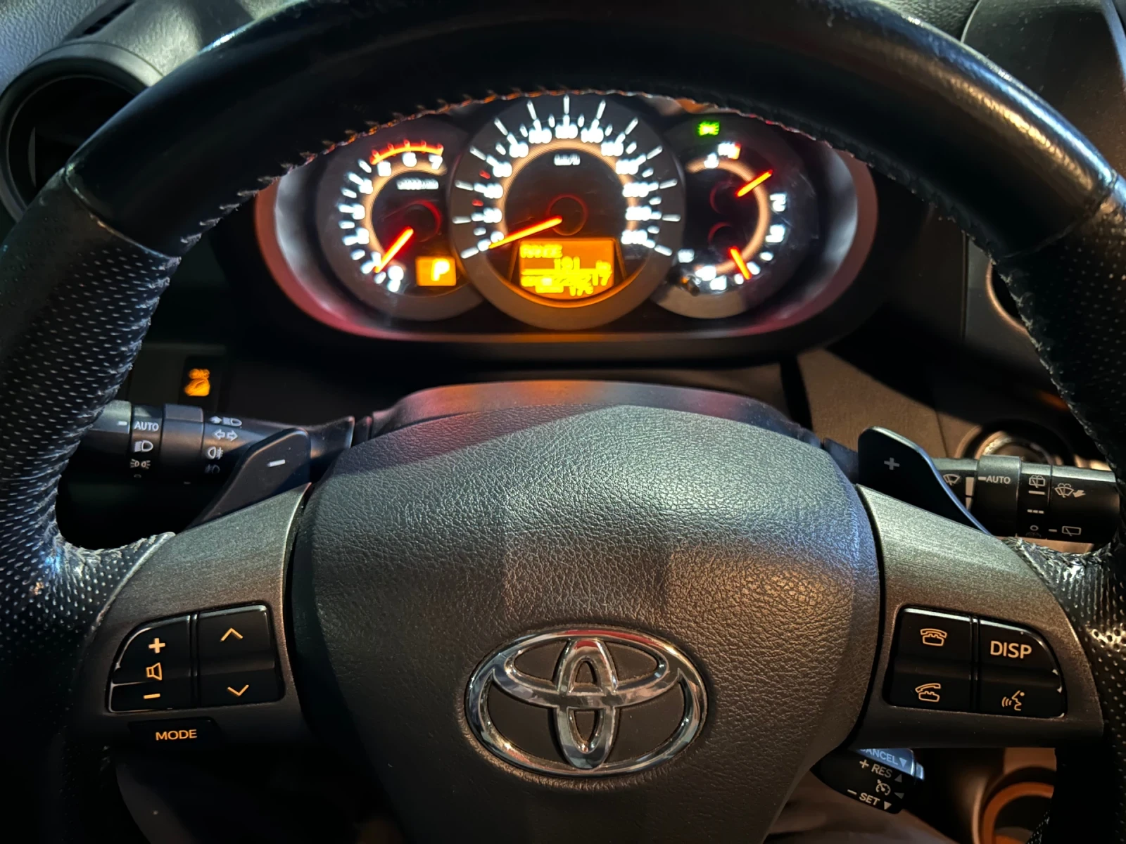 Toyota Rav4 2.2D 4x4 AC, снимка 11 - Автомобили и джипове - 54435553