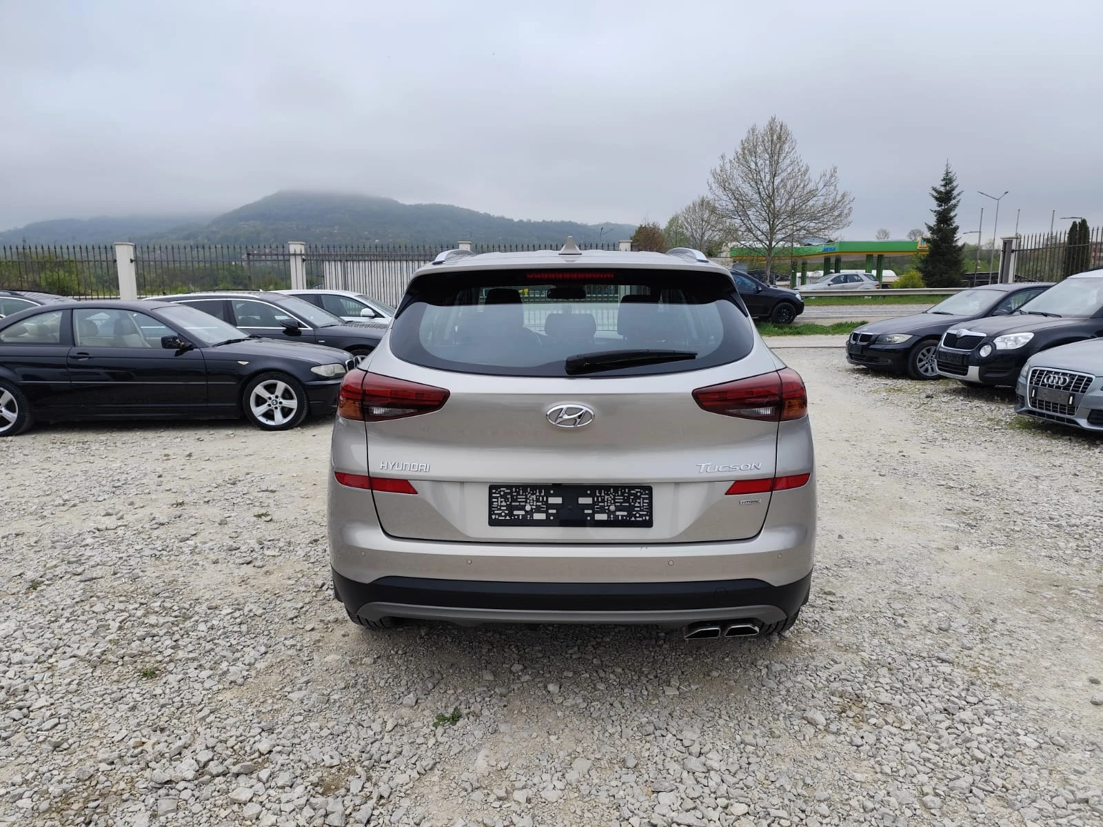 Hyundai Tucson 1.6 дизел 4х4, снимка 6 - Автомобили и джипове - 54278515
