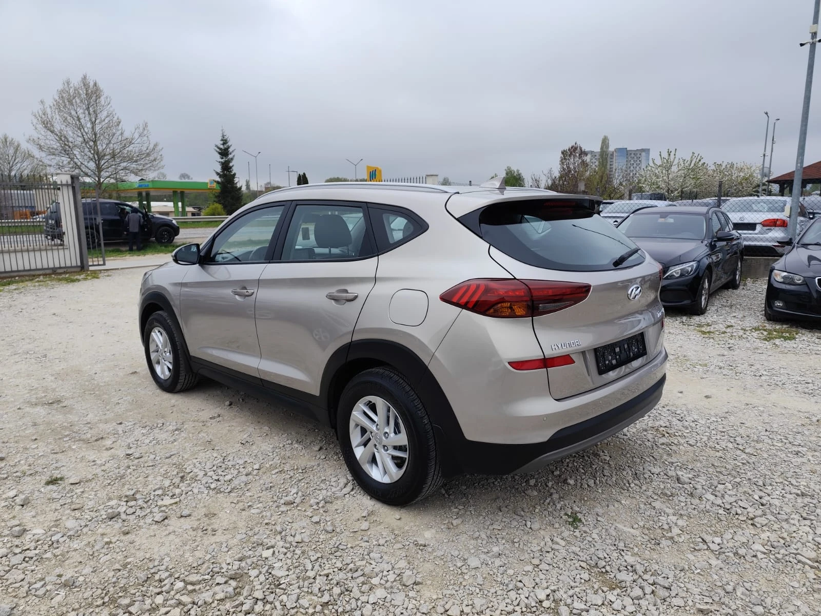 Hyundai Tucson 1.6 дизел 4х4, снимка 8 - Автомобили и джипове - 54278515