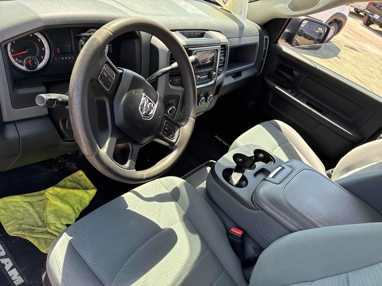 Dodge RAM 1500 * ST * 5.7 * ЛИЦЕНЗИРАН ДИЛЪР * АВТОКРЕДИТ, снимка 5 - Автомобили и джипове - 54628460