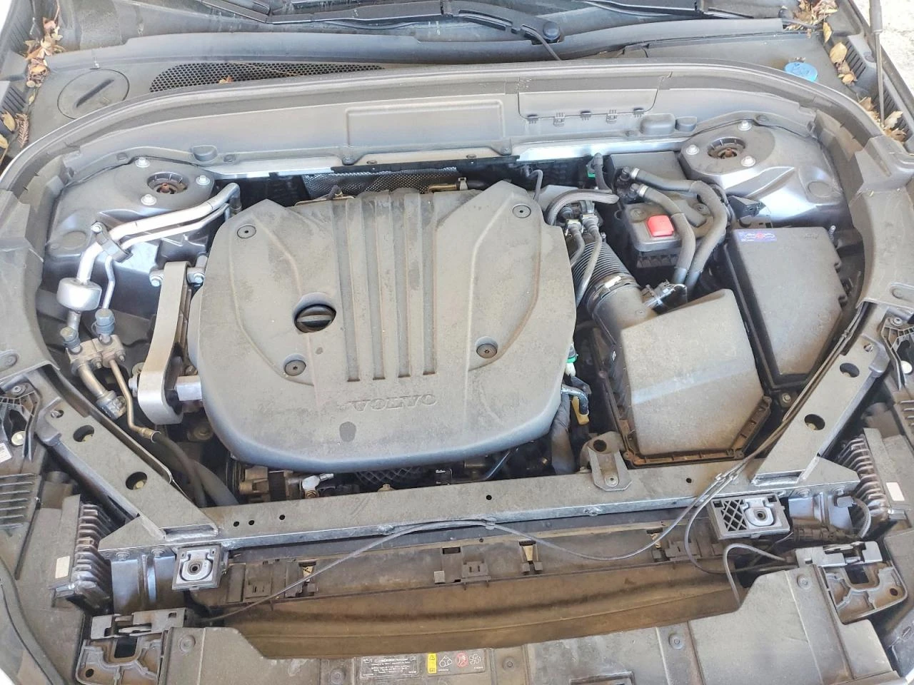 Volvo XC60 2.0l B5 Momentum, снимка 11 - Автомобили и джипове - 54731293