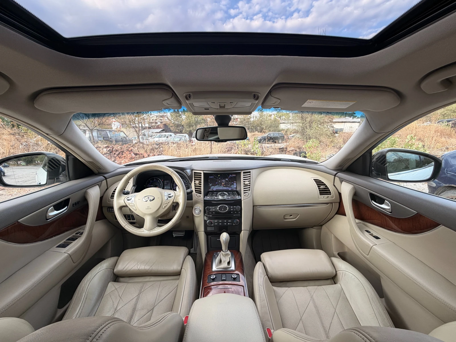Infiniti QX70 3.0D, снимка 8 - Автомобили и джипове - 56169198
