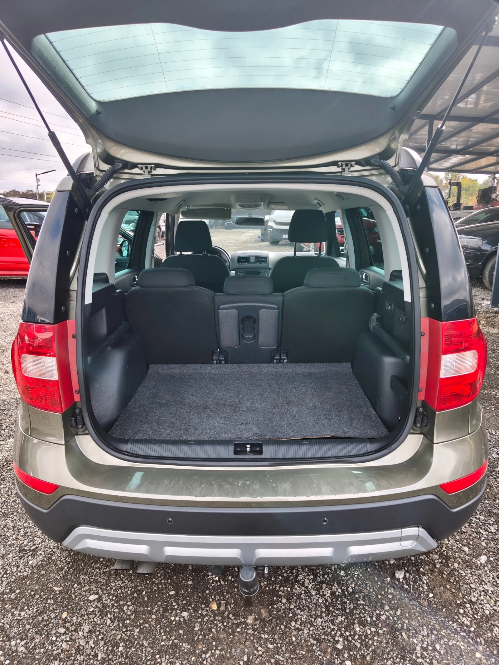 Skoda Yeti 2.0TDI 4x4 140�.�. �� ��������� | Mobile.bg � ����������� 8