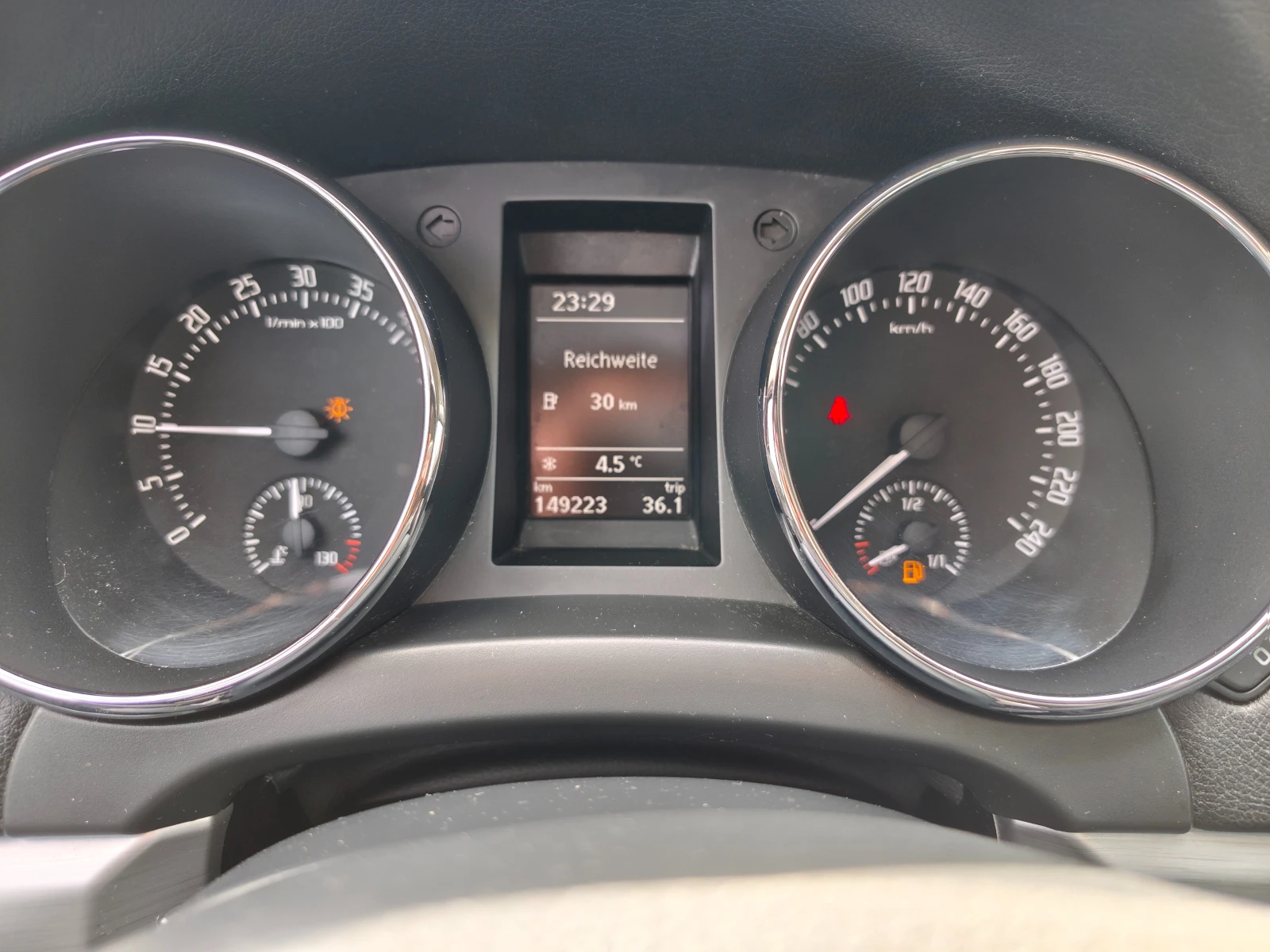 Skoda Yeti 2.0TDI 4x4 140�.�. �� ��������� | Mobile.bg � ����������� 10