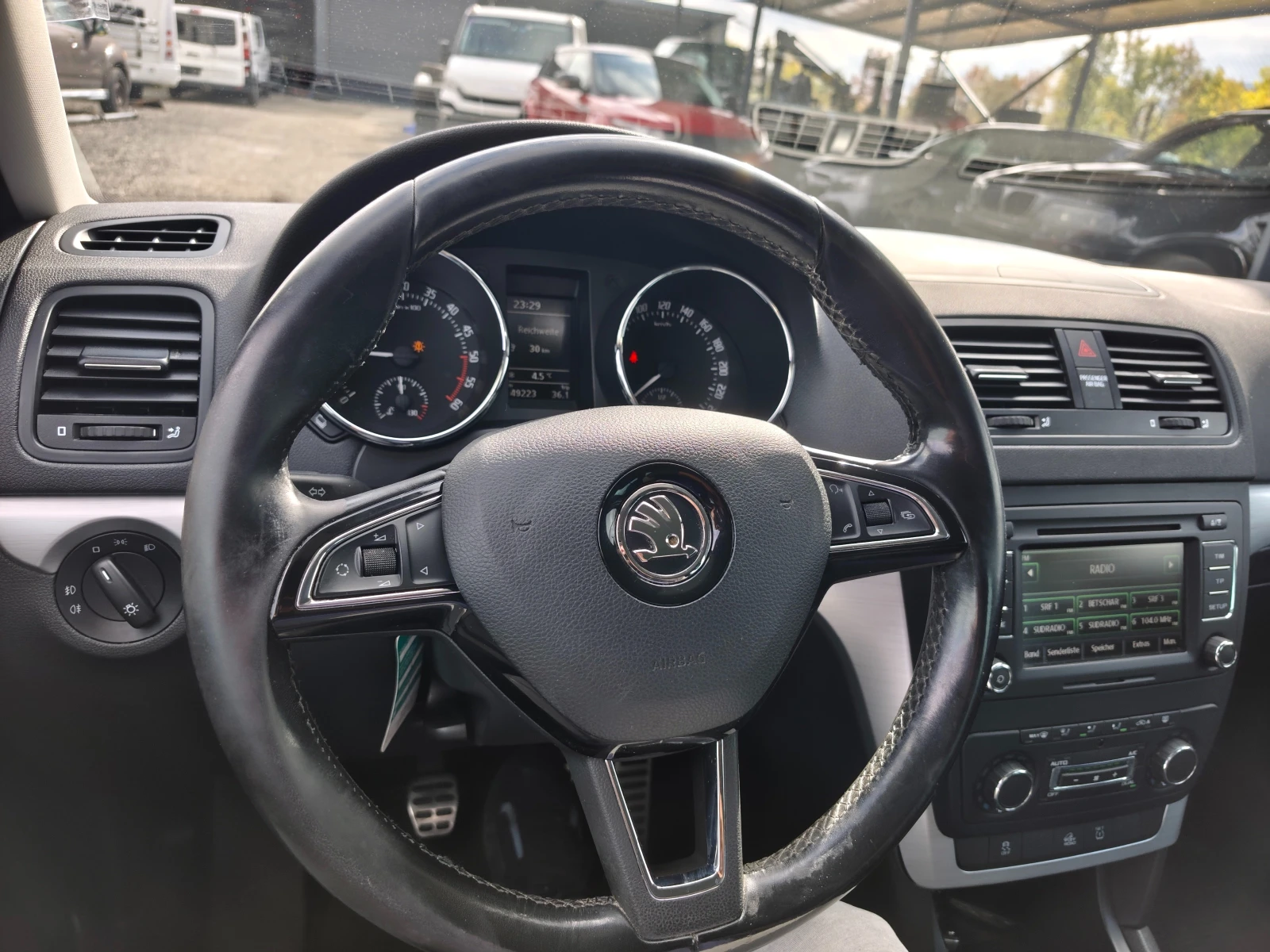 Skoda Yeti 2.0TDI 4x4 140�.�. �� ��������� | Mobile.bg � ����������� 11