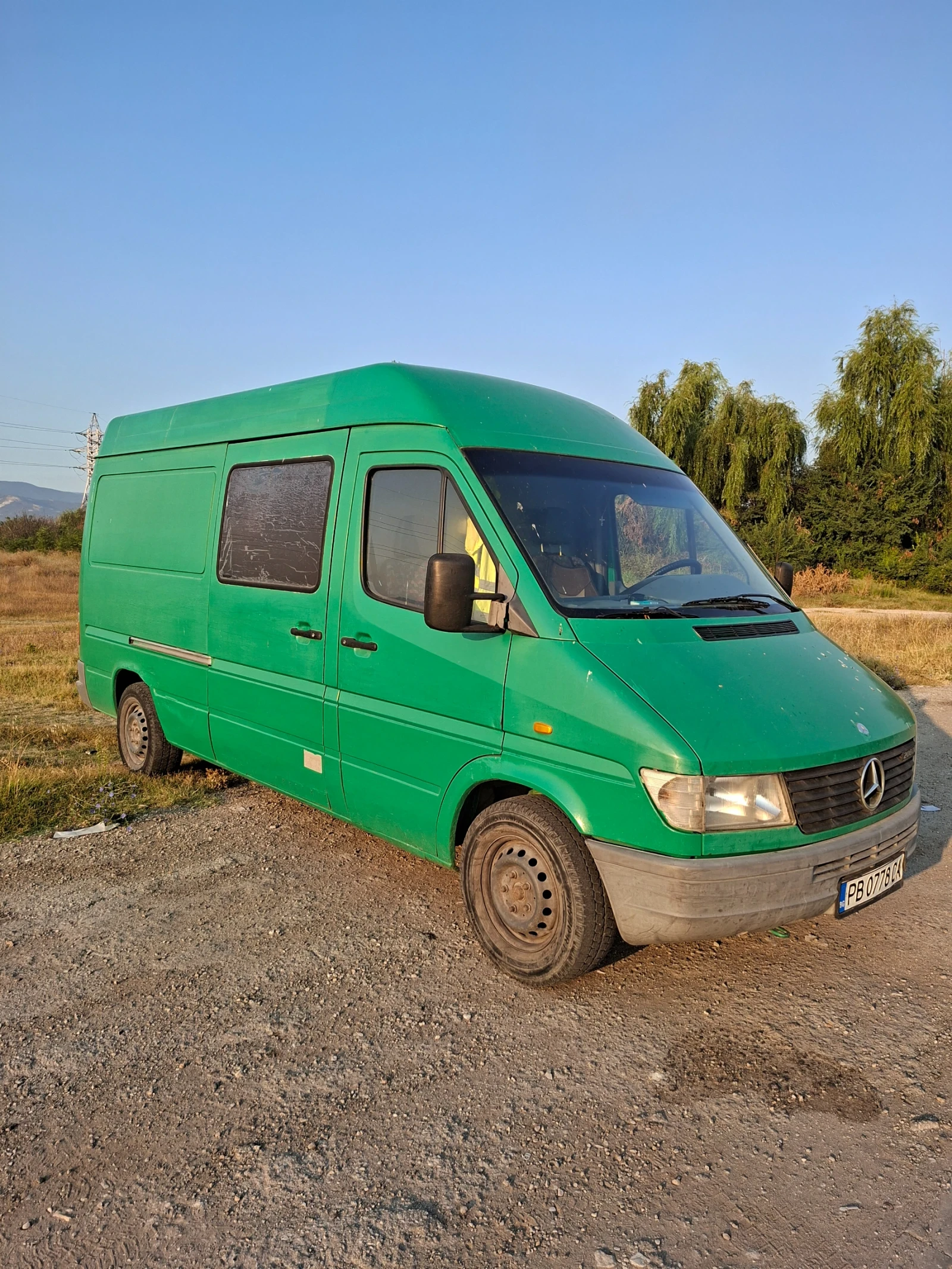 Mercedes-Benz Sprinter 208 2.3  79 коня чист дизел