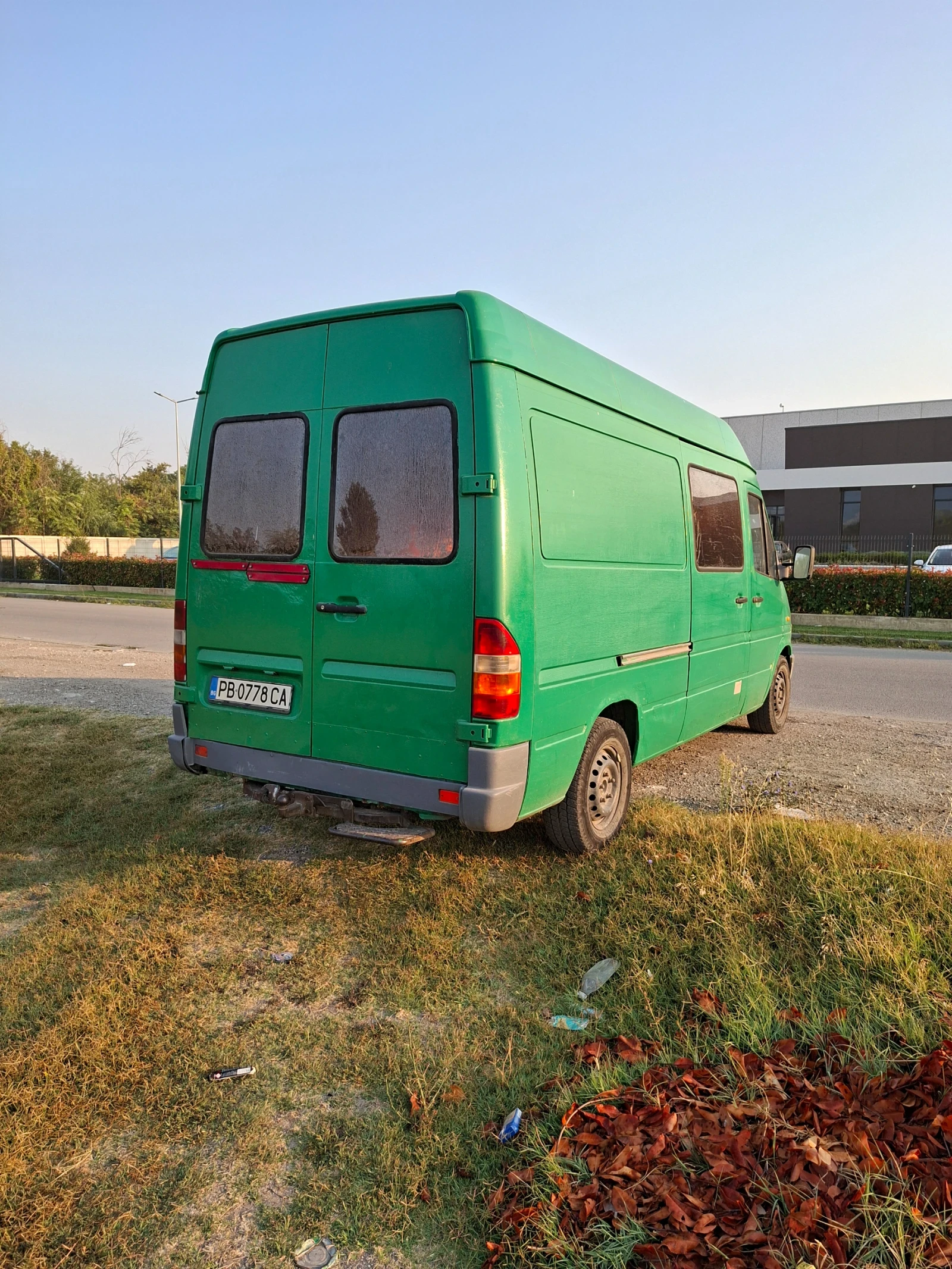 Mercedes-Benz Sprinter 208 2.3  79 коня чист дизел