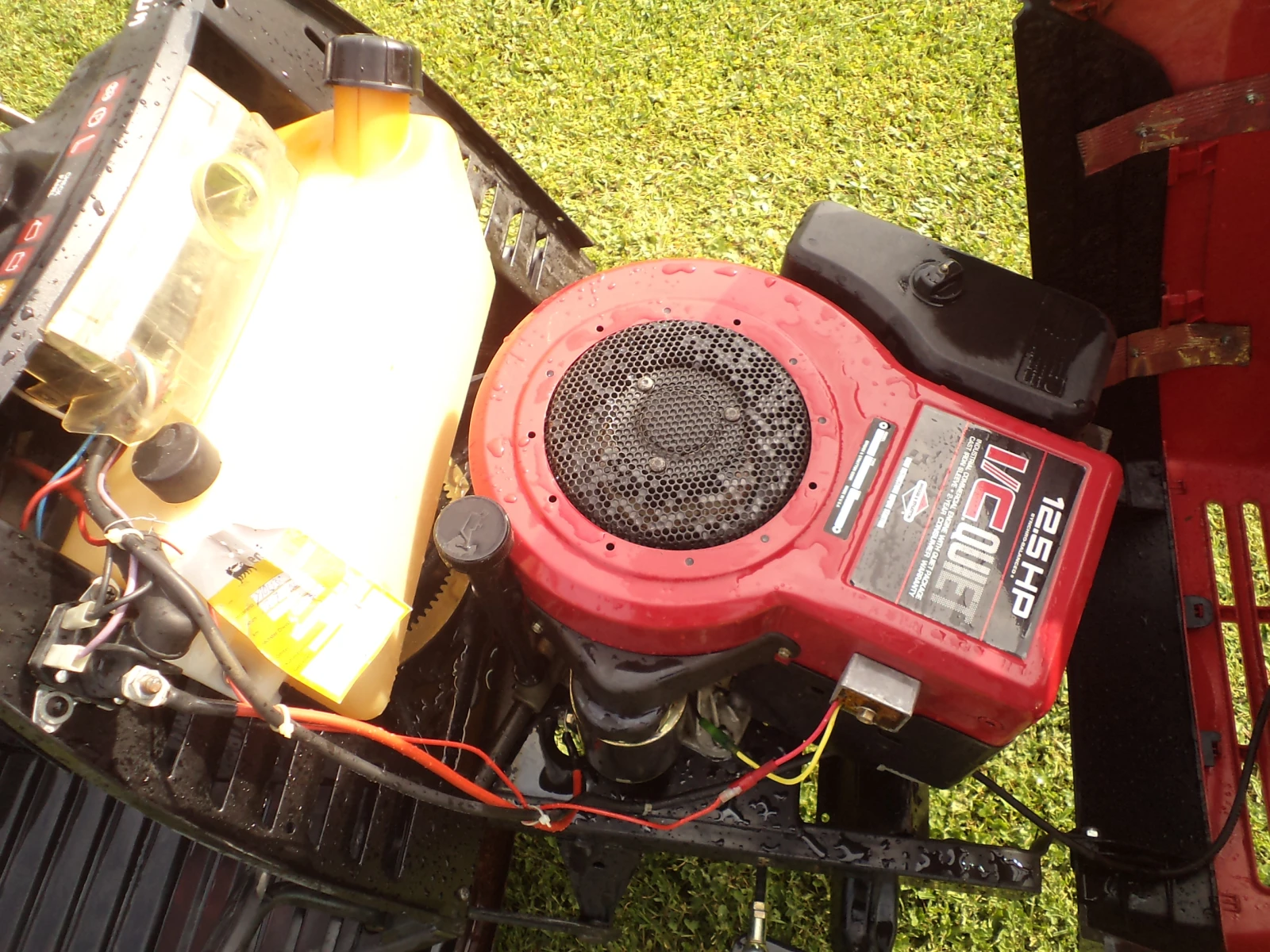 Сенокосачка Друга марка Twin Cut 12.5 к.с ТОП!!!, снимка 9 - Селскостопанска техника - 48834480