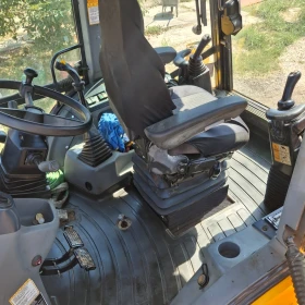 Багер New Holland B100B, снимка 5