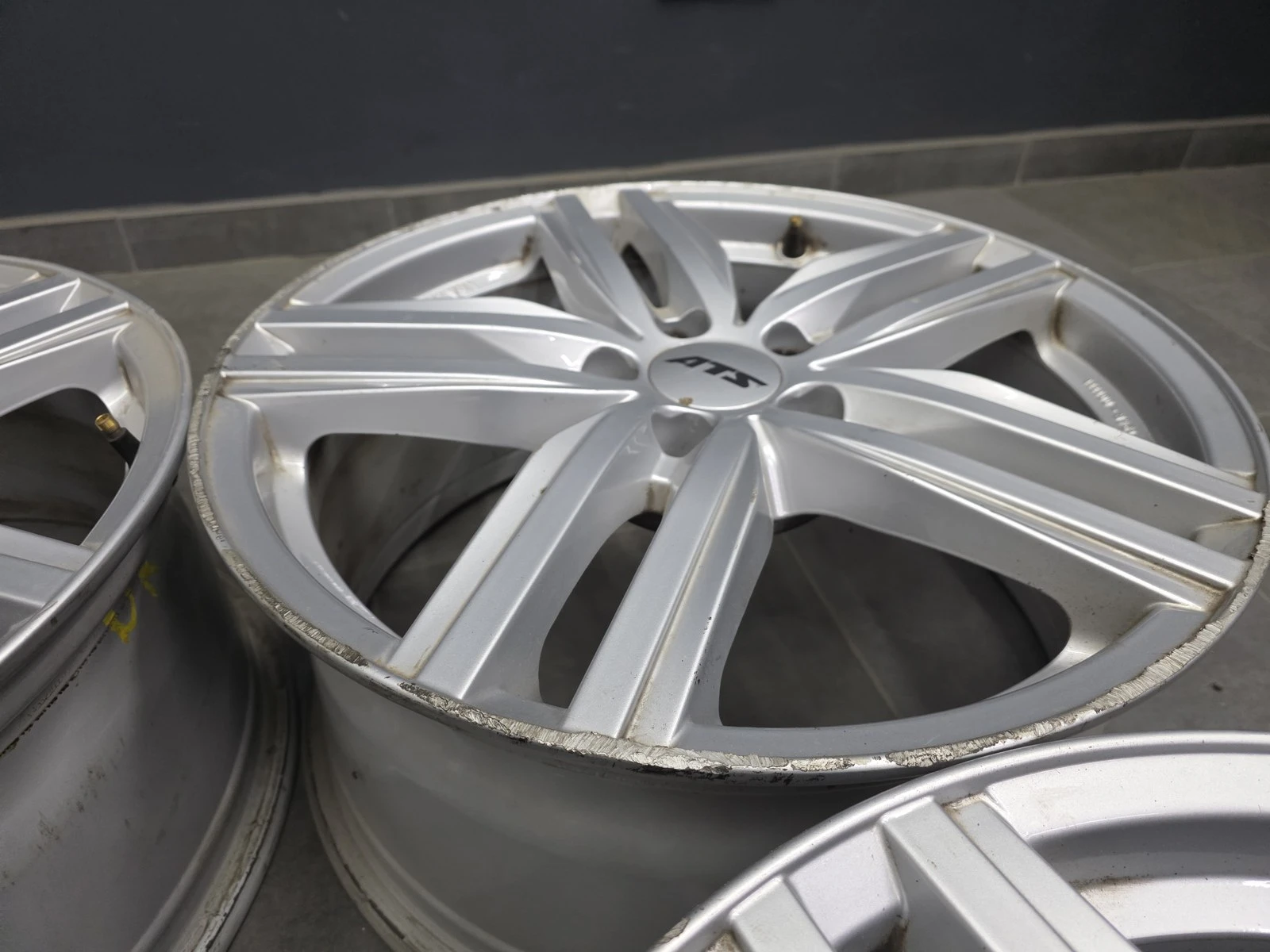 Джанти за Mercedes-Benz, снимка 8 - Гуми и джанти - 56719422