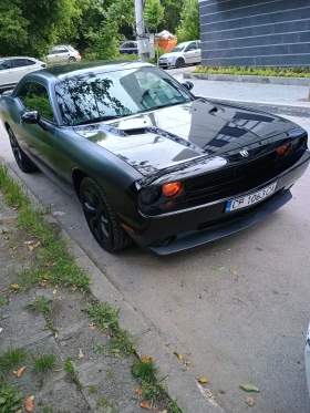 Dodge Challenger V6, снимка 3