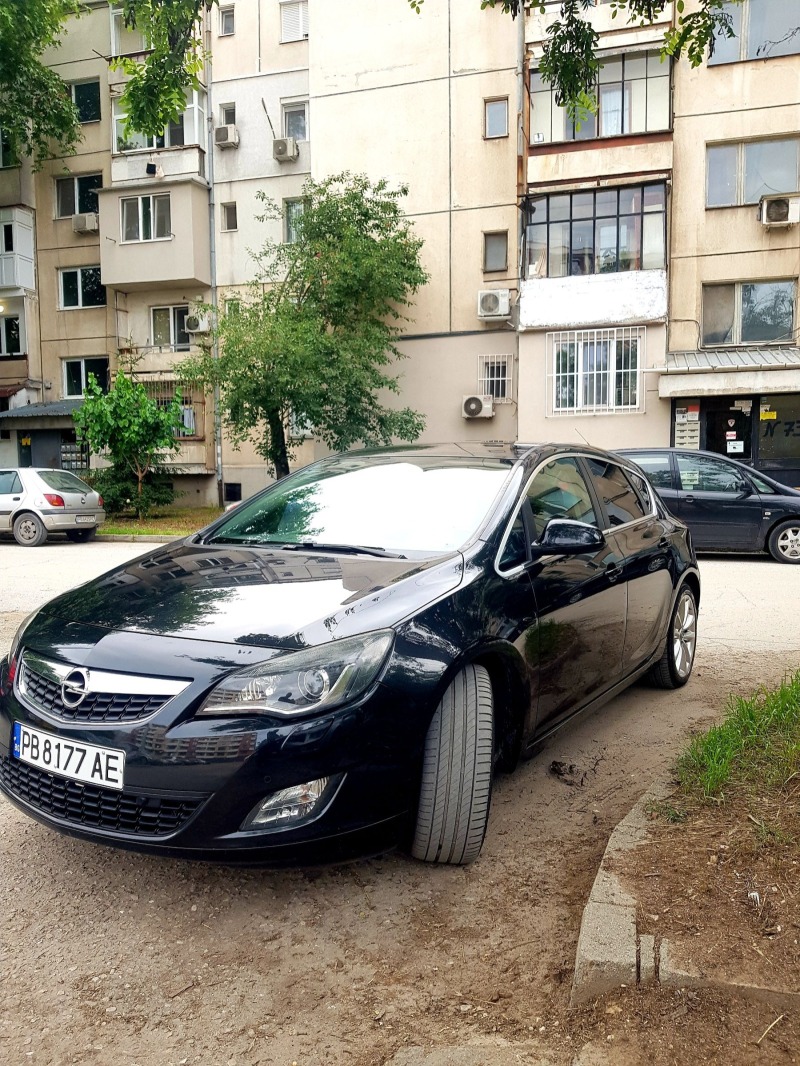 Opel Astra 2.0 165 Full, снимка 4 - Автомобили и джипове - 46214107
