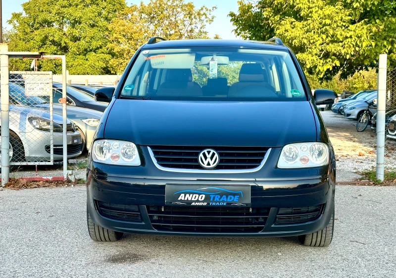 VW Touran 1.6 бензин , снимка 2 - Автомобили и джипове - 47125804