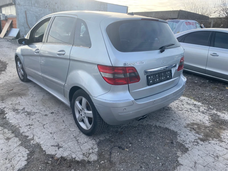 Mercedes-Benz B 200, снимка 5 - Автомобили и джипове - 48626019