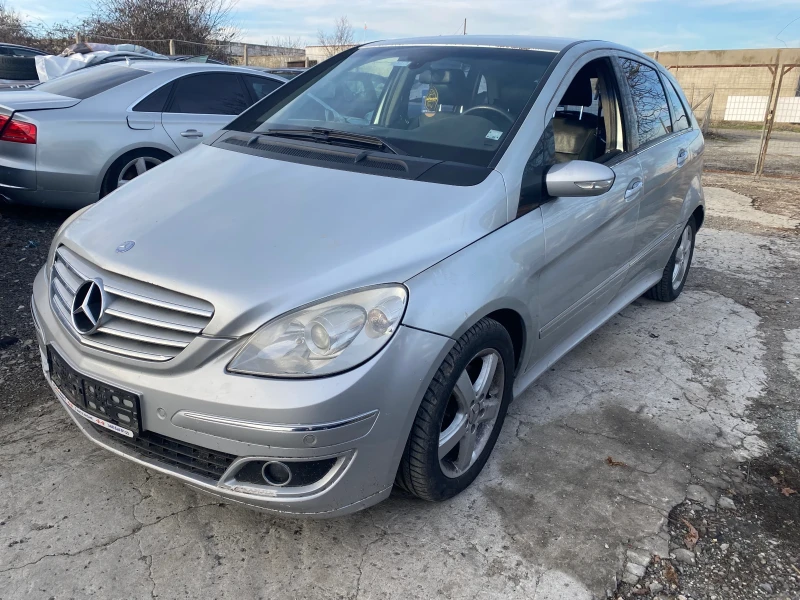 Mercedes-Benz B 200, снимка 2 - Автомобили и джипове - 48626019