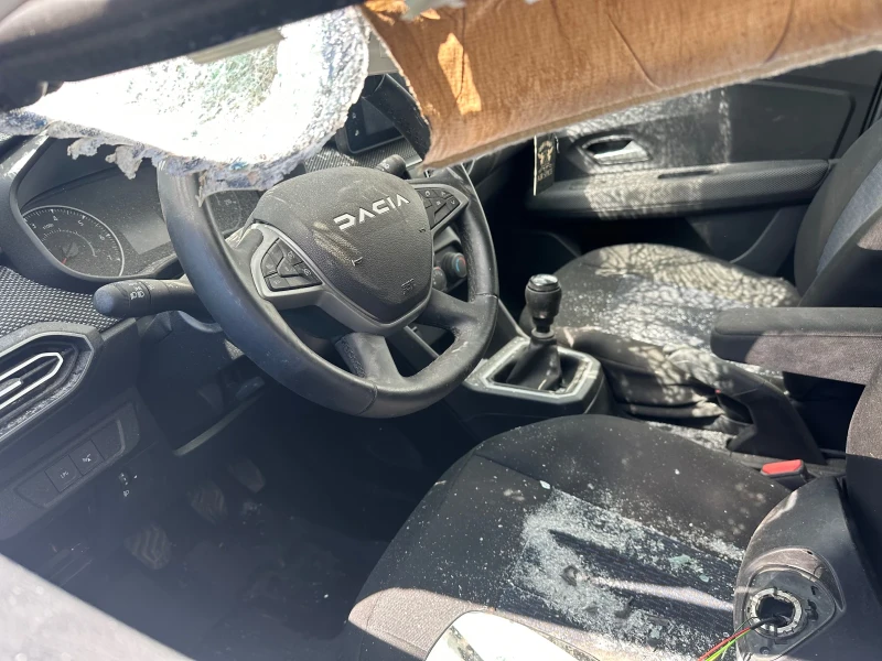 Dacia Jogger 1.0 TCE LPG, снимка 3 - Автомобили и джипове - 50346872