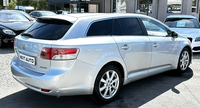 Toyota Avensis 2.2D-CAT 150HP PANO CAM ANDROID, снимка 5 - Автомобили и джипове - 51615420