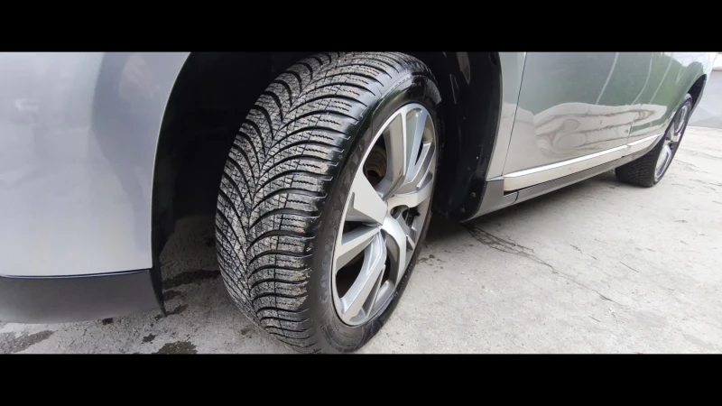 Peugeot 2008 1.6i-120к.с Alulure, снимка 16 - Автомобили и джипове - 52379776