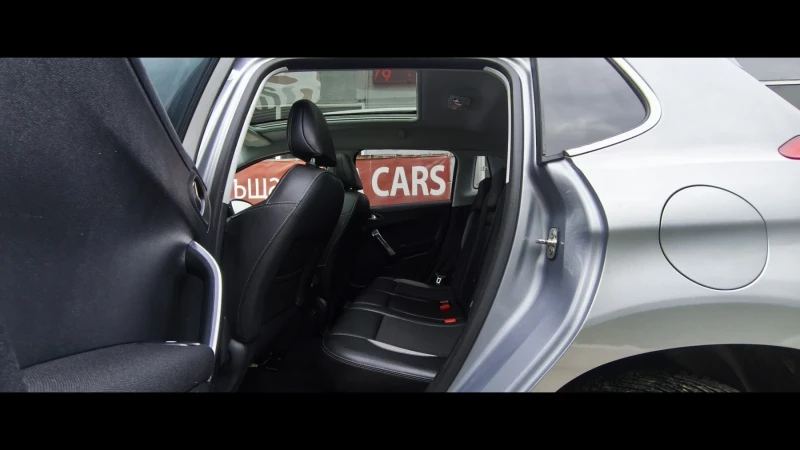 Peugeot 2008 1.6i-120к.с Alulure, снимка 12 - Автомобили и джипове - 52379776