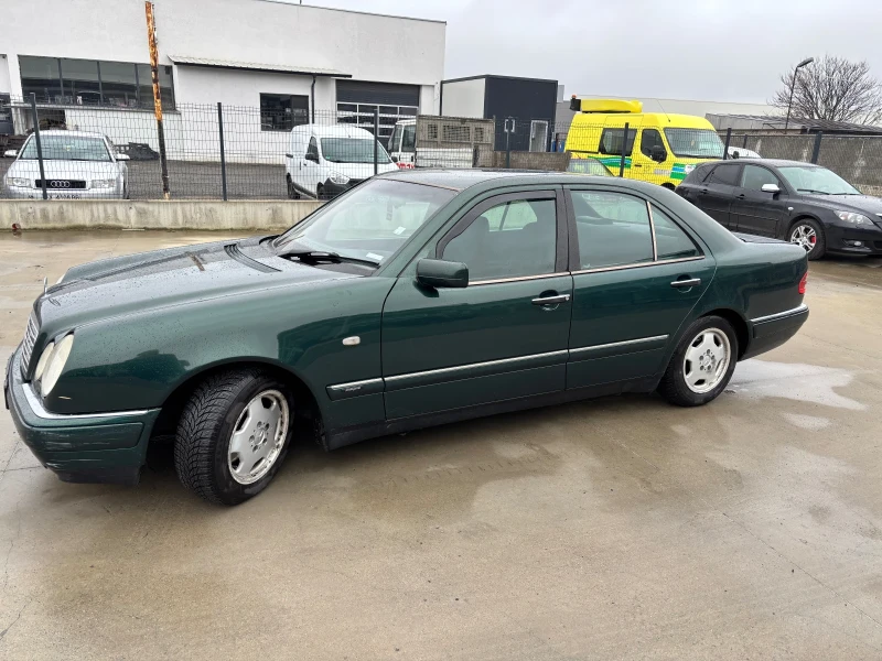 Mercedes-Benz E 220 D-95hp