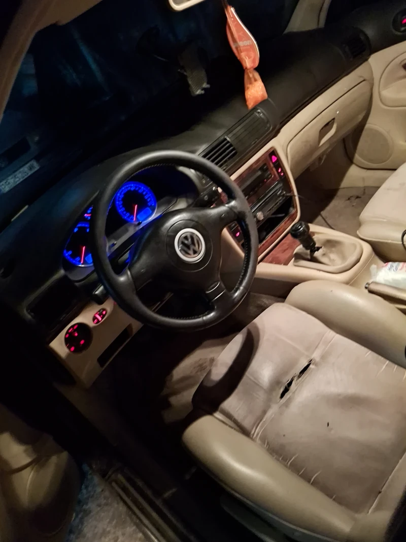 VW Passat 1.9TDI 131 AVF, снимка 14 - Автомобили и джипове - 52916202