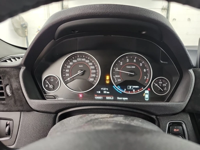 BMW 320 * 320I XDRIVE * CARFAX * ЦЕНА ДО БГ, снимка 11 - Автомобили и джипове - 53018730