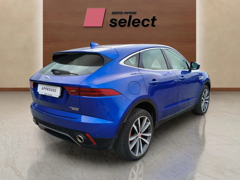 Jaguar E-pace 2.0, снимка 5 - Автомобили и джипове - 53091143