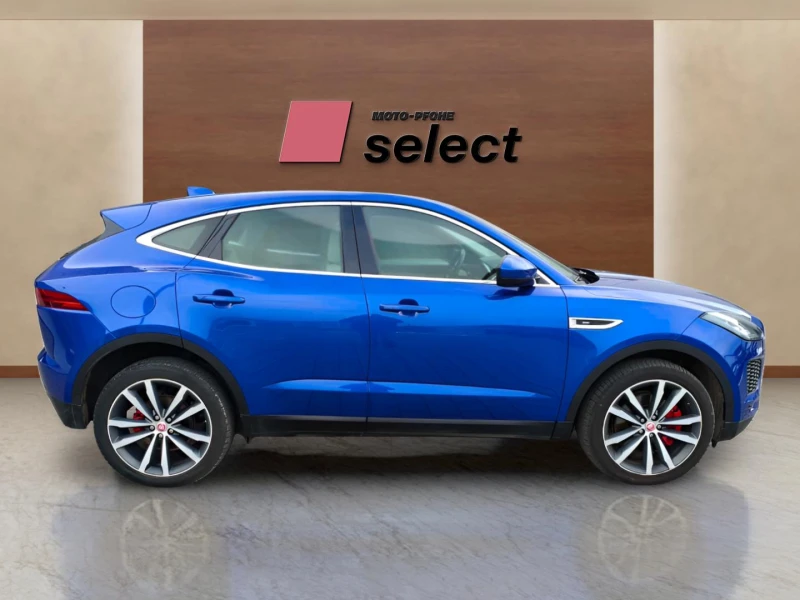Jaguar E-pace 2.0, снимка 4 - Автомобили и джипове - 53091143