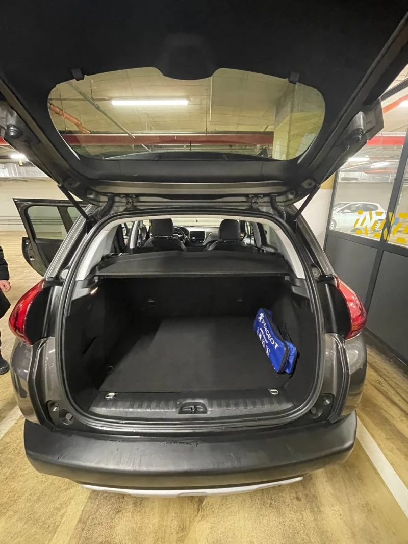 Peugeot 2008 Allure   1.2 e-THP 130, EAT6, Start-Stop, Euro 6.3, снимка 6 - Автомобили и джипове - 53400463