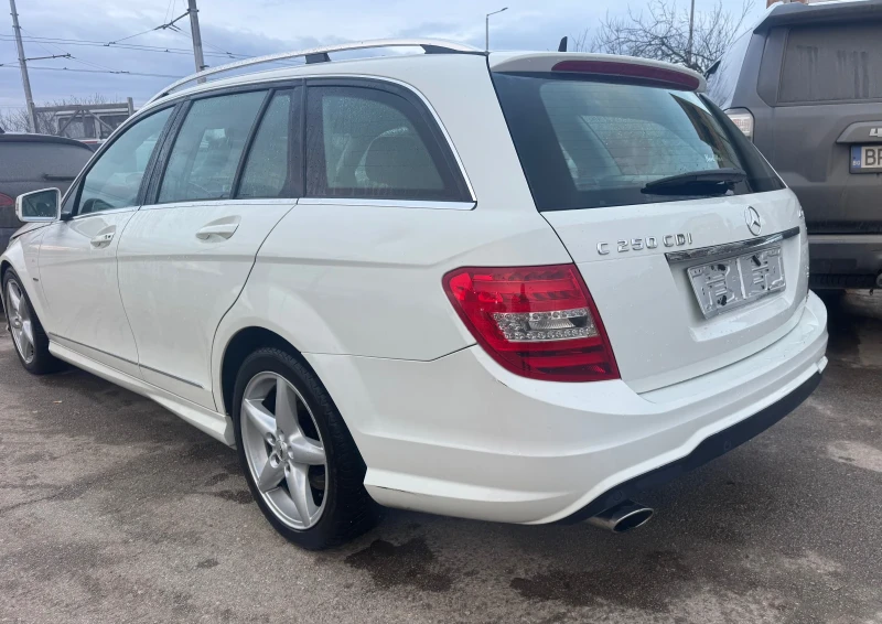 Mercedes-Benz C 220 2.2 AMG , снимка 3 - Автомобили и джипове - 53597156