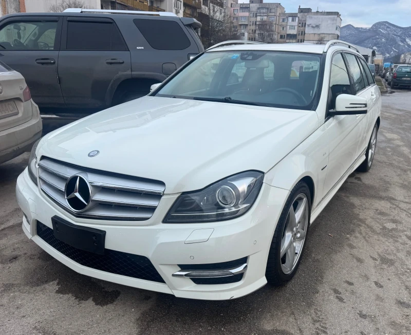 Mercedes-Benz C 220 2.2 AMG 