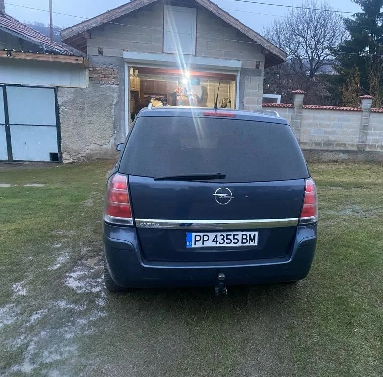 Opel Zafira 1.9 cdti, снимка 4 - Автомобили и джипове - 46224806