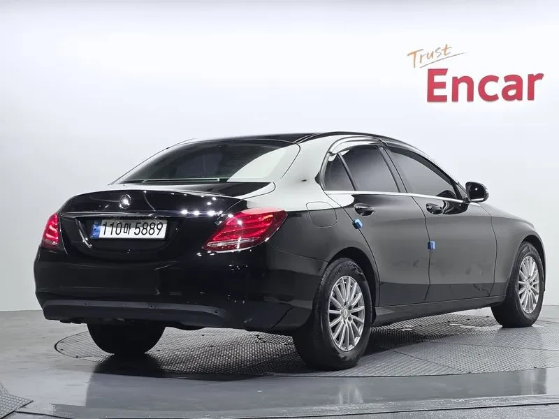 Mercedes-Benz C 200, снимка 2 - Автомобили и джипове - 55884005