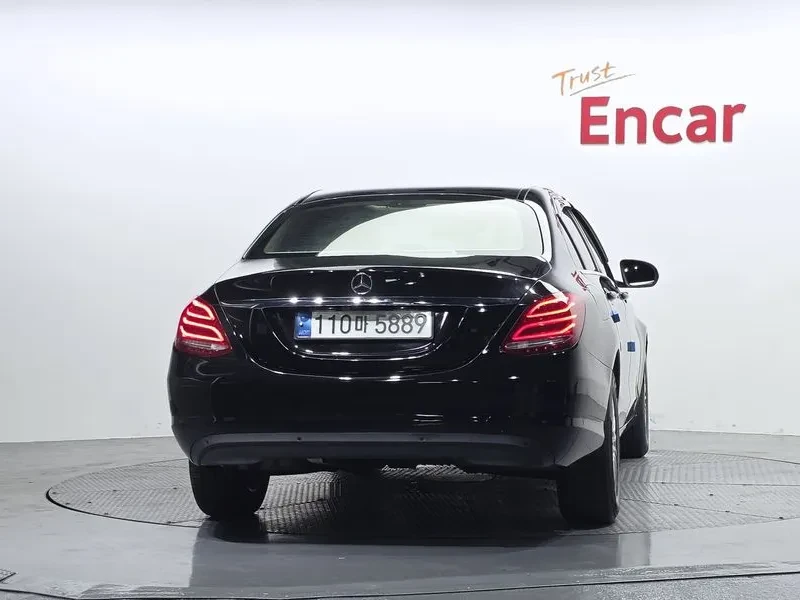 Mercedes-Benz C 200, снимка 4 - Автомобили и джипове - 55884005