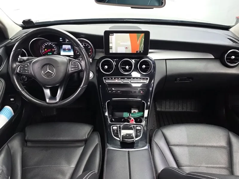 Mercedes-Benz C 200, снимка 7 - Автомобили и джипове - 55884005