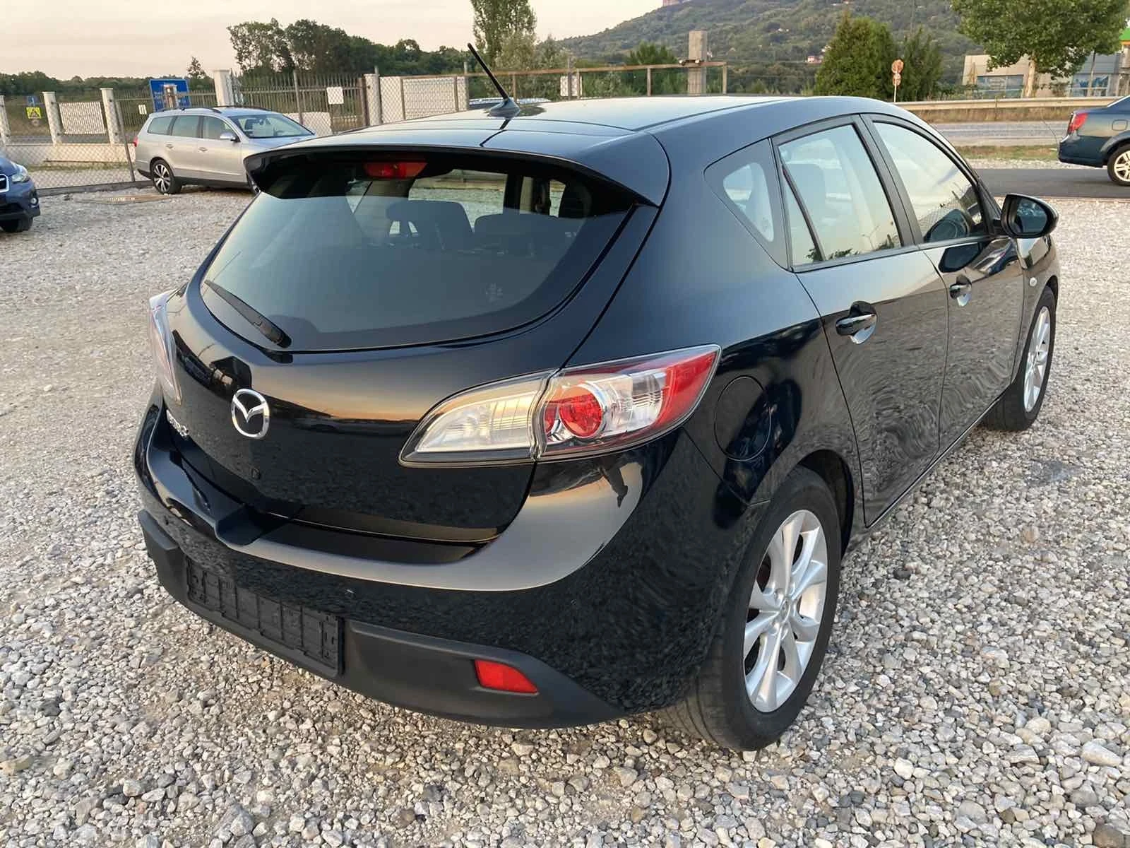 Mazda 3 2.2TDI 150кс 6 СКОРОСТИ АВТОПИЛОТ EURO 5B - изображение 4