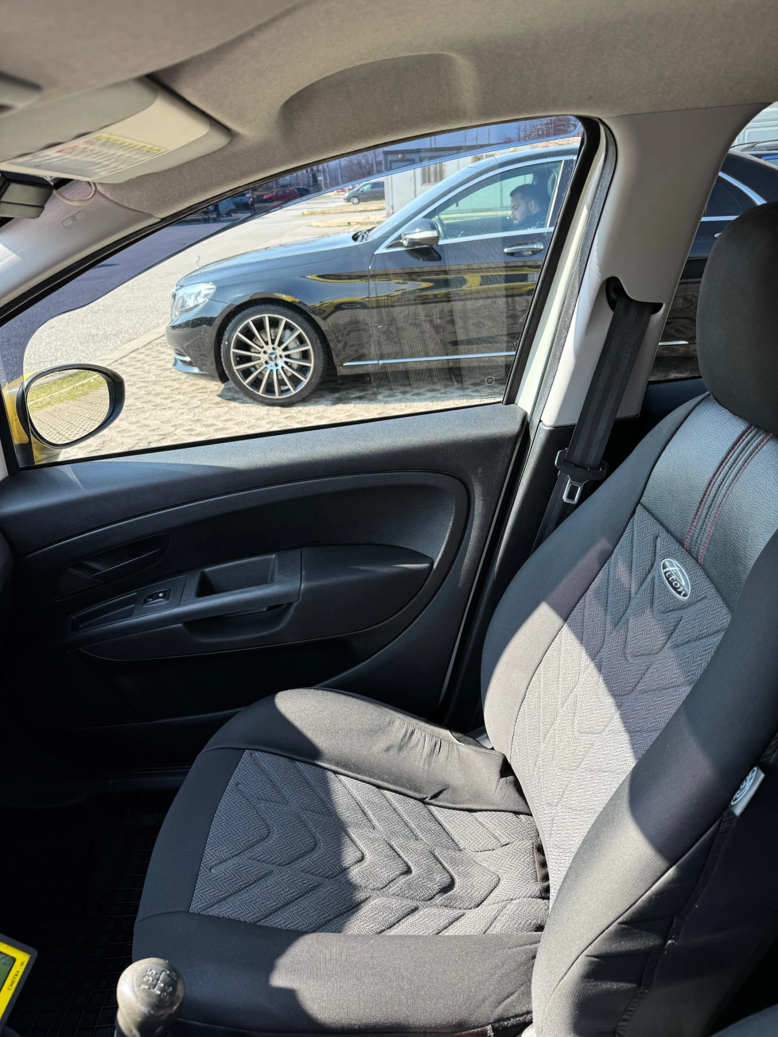 Fiat Punto 1.4 - изображение 10