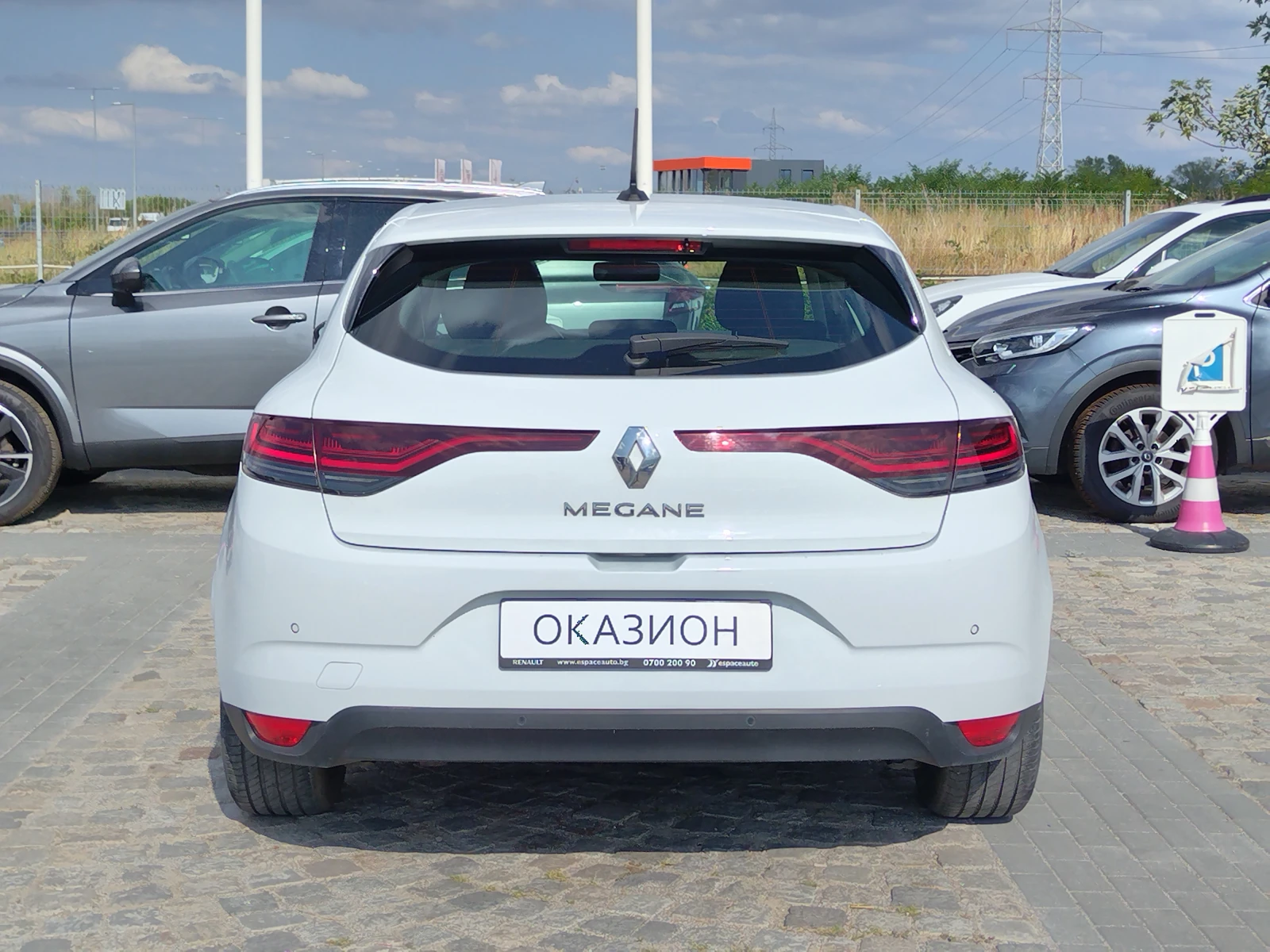 Renault Megane 1.3TCe/140 к.с/Life - изображение 6