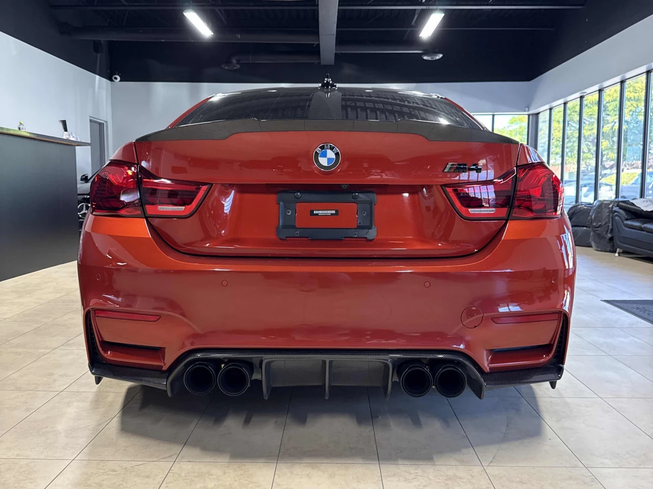 BMW M4 * АВТО КРЕДИТ* ЦЕНА ДО БГ * CARFAX *  - изображение 5
