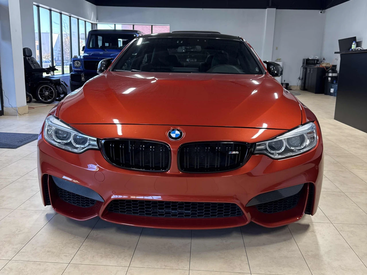 BMW M4 * АВТО КРЕДИТ* ЦЕНА ДО БГ * CARFAX *  - изображение 3