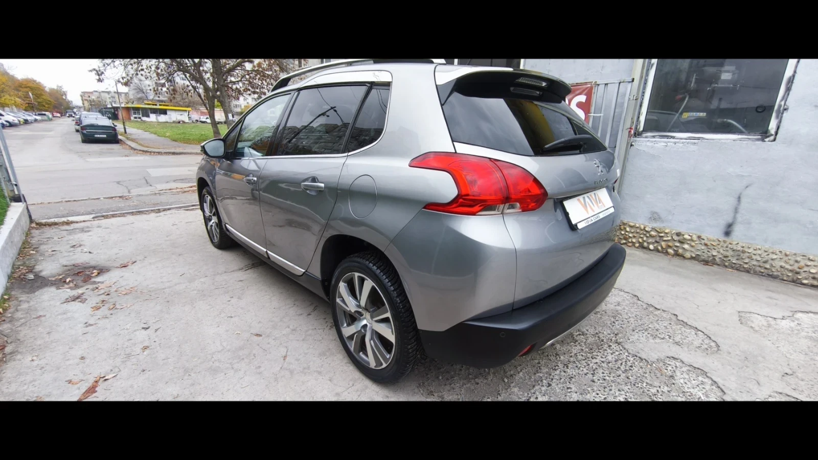 Peugeot 2008 1.6i-120к.с Alulure - изображение 2