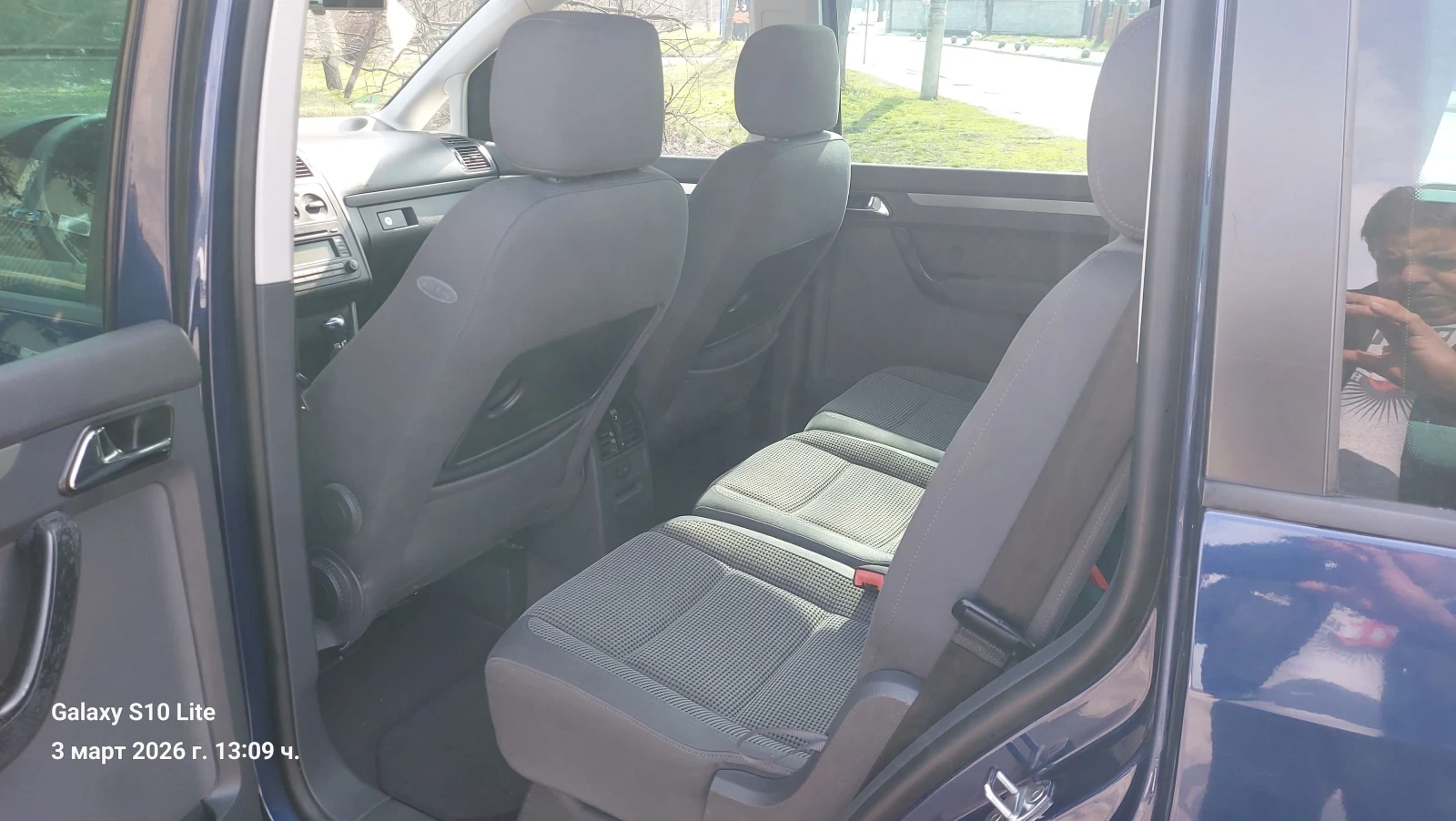 VW Touran 16.Бенэин 105кс 6 скорости.0877250807, снимка 14 - Автомобили и джипове - 53694768