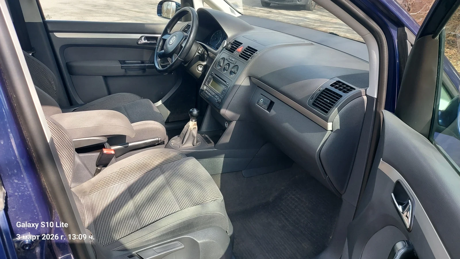 VW Touran 16.Бенэин 105кс 6 скорости.0877250807, снимка 12 - Автомобили и джипове - 53694768