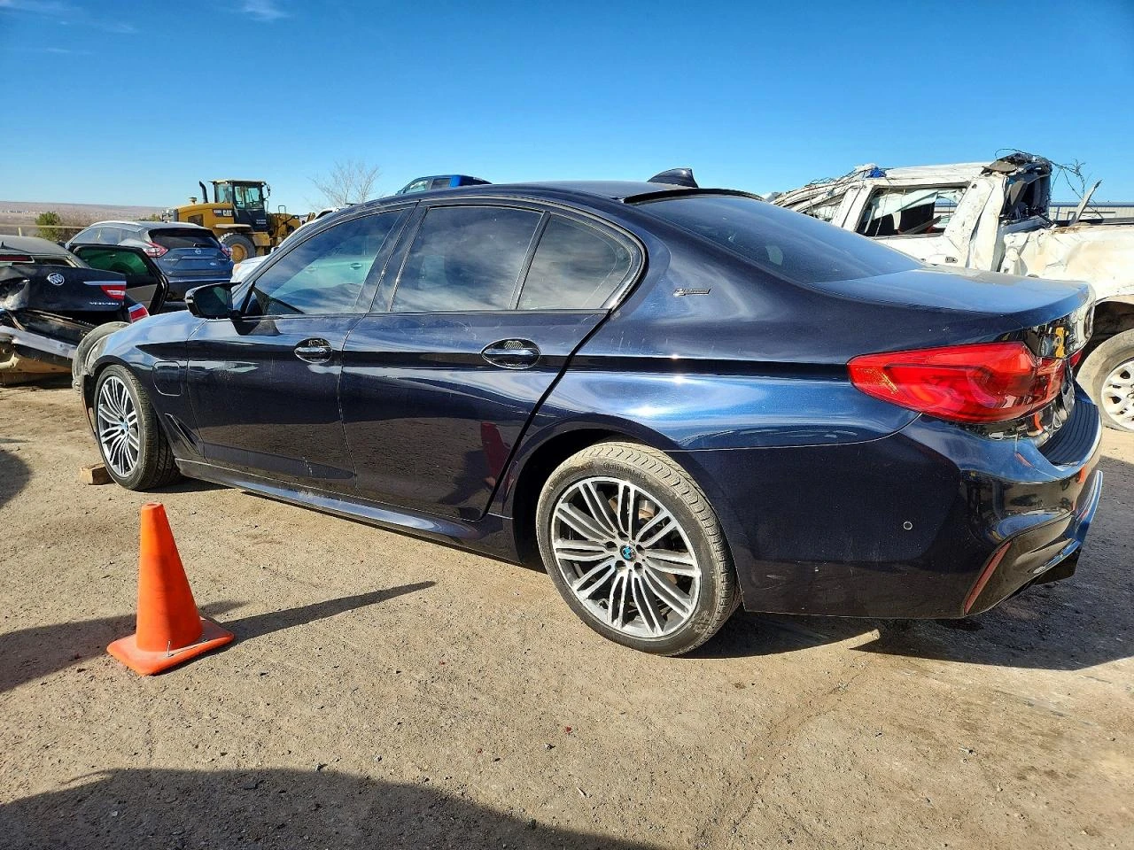 BMW 530 360 Камери* Подгреви* Хибрид* Дистроник*  - изображение 2