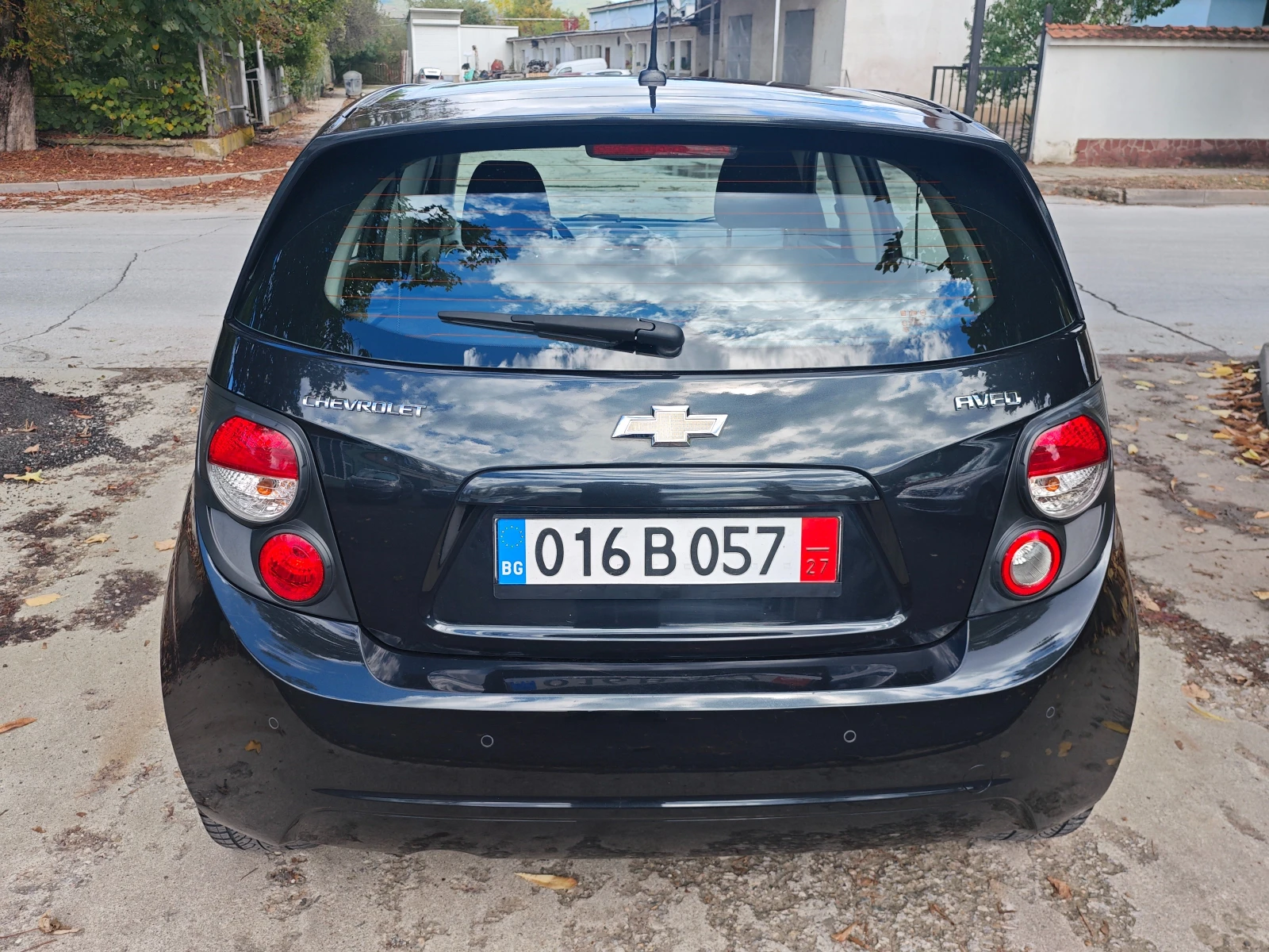 Chevrolet Aveo 1.4i-Limited Edition, снимка 4 - Автомобили и джипове - 53762269